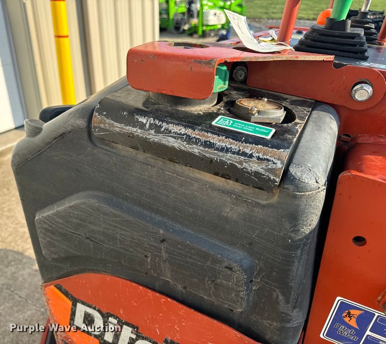 image for item OF9785 2022 Ditch Witch  SK600 compact utility loader