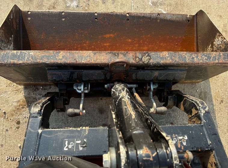 image for item OF9785 2022 Ditch Witch  SK600 compact utility loader