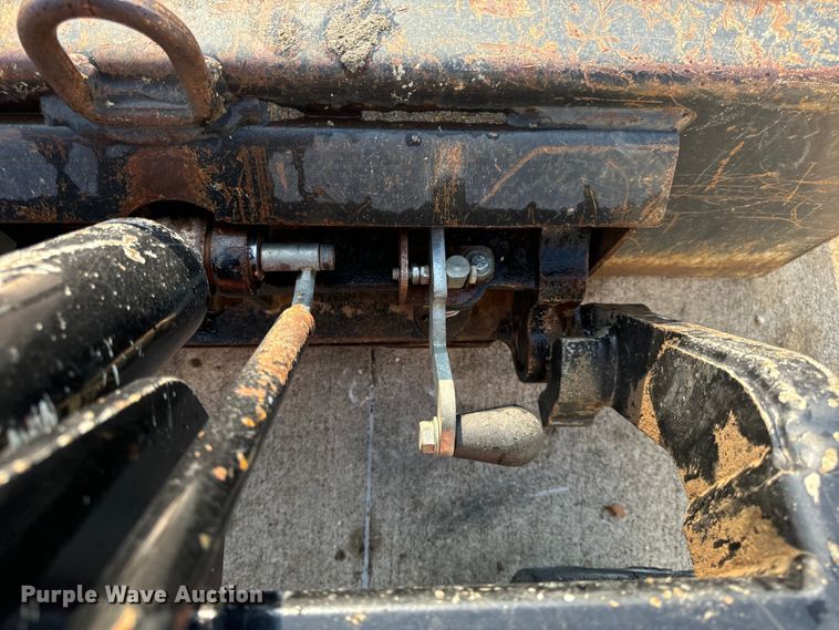 image for item OF9785 2022 Ditch Witch  SK600 compact utility loader