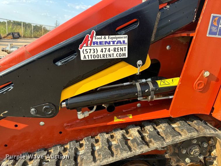 image for item OF9785 2022 Ditch Witch  SK600 compact utility loader