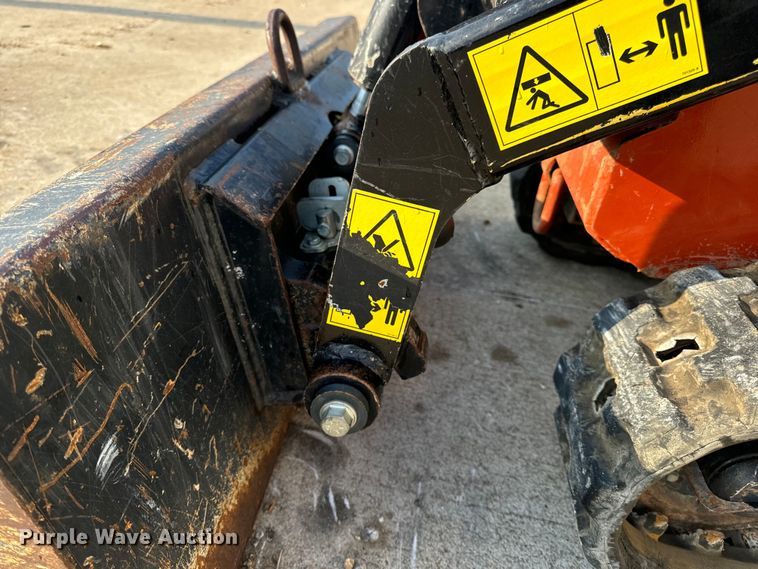 image for item OF9785 2022 Ditch Witch  SK600 compact utility loader