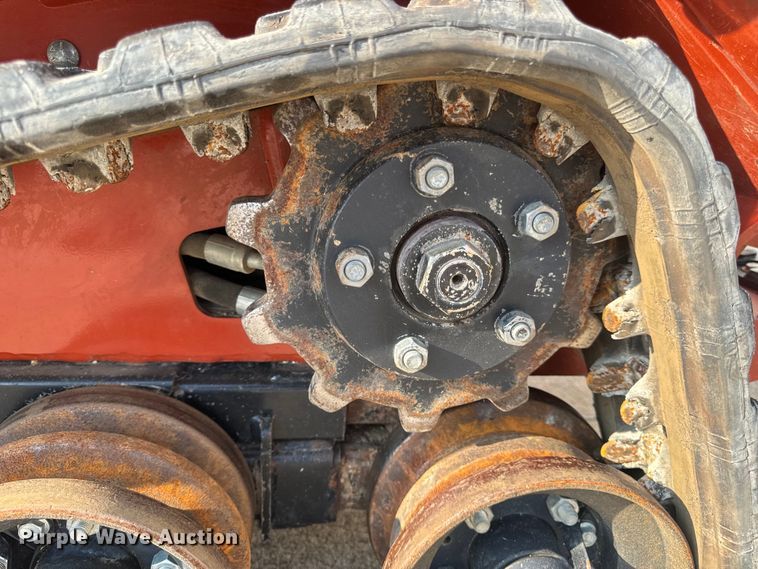 image for item OF9785 2022 Ditch Witch  SK600 compact utility loader