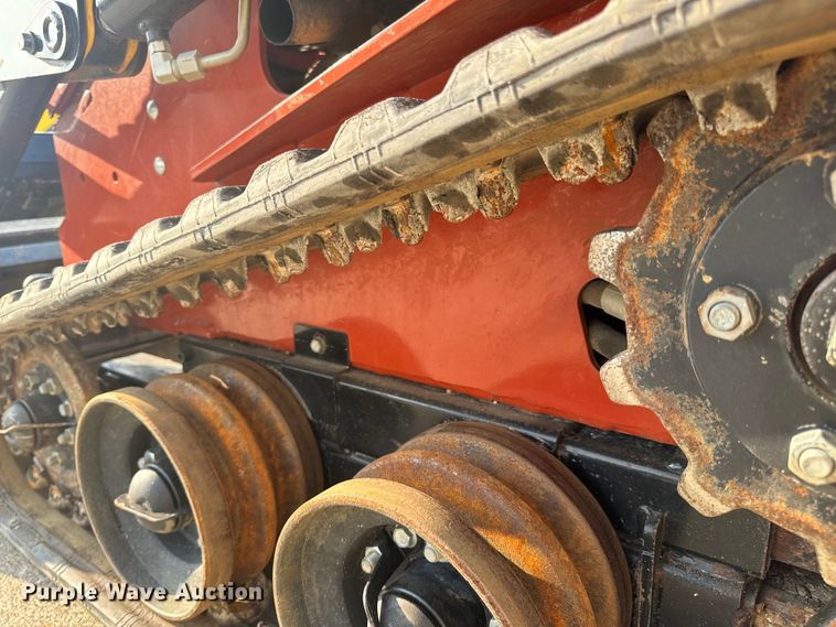 image for item OF9785 2022 Ditch Witch  SK600 compact utility loader