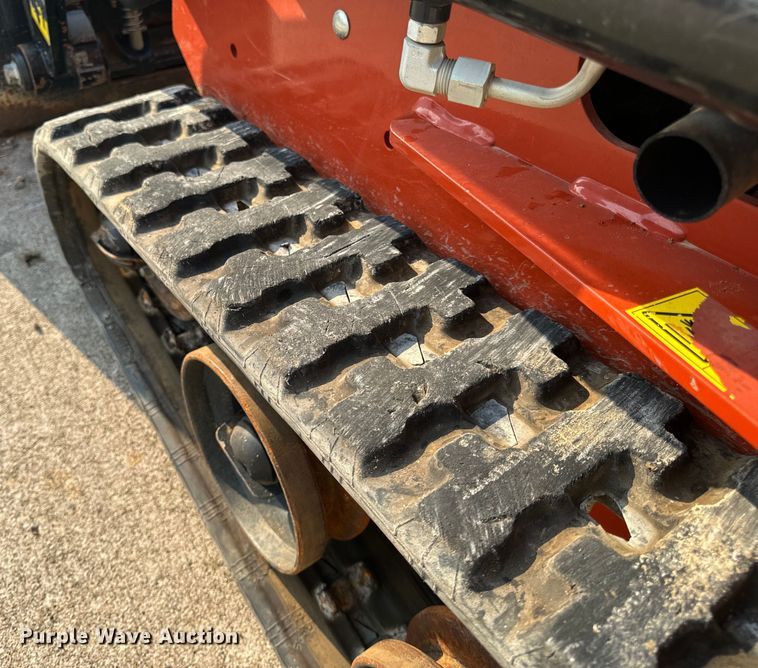 image for item OF9785 2022 Ditch Witch  SK600 compact utility loader