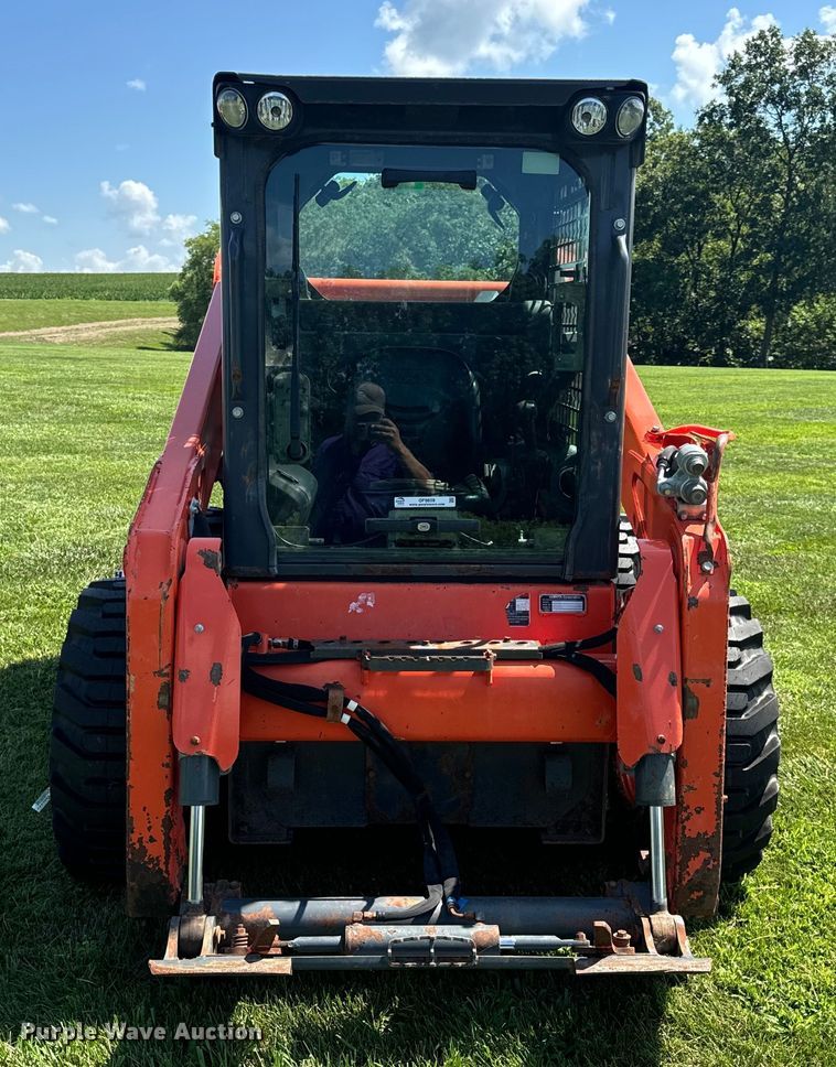 image for item OF9859 2019 Kubota SSV75 skid steer loader