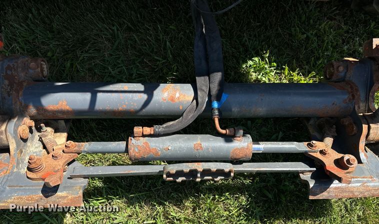 image for item OF9859 2019 Kubota SSV75 skid steer loader