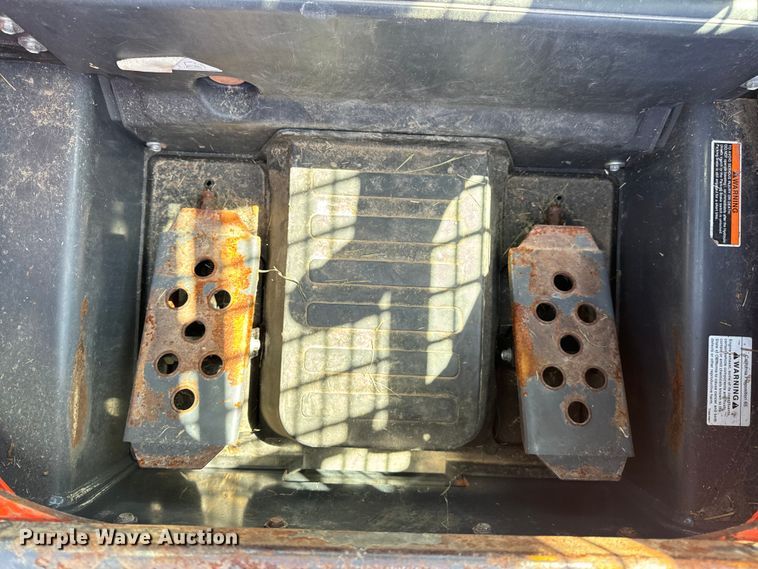 image for item OF9859 2019 Kubota SSV75 skid steer loader