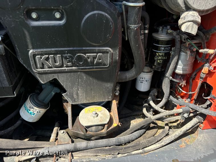 image for item OF9859 2019 Kubota SSV75 skid steer loader