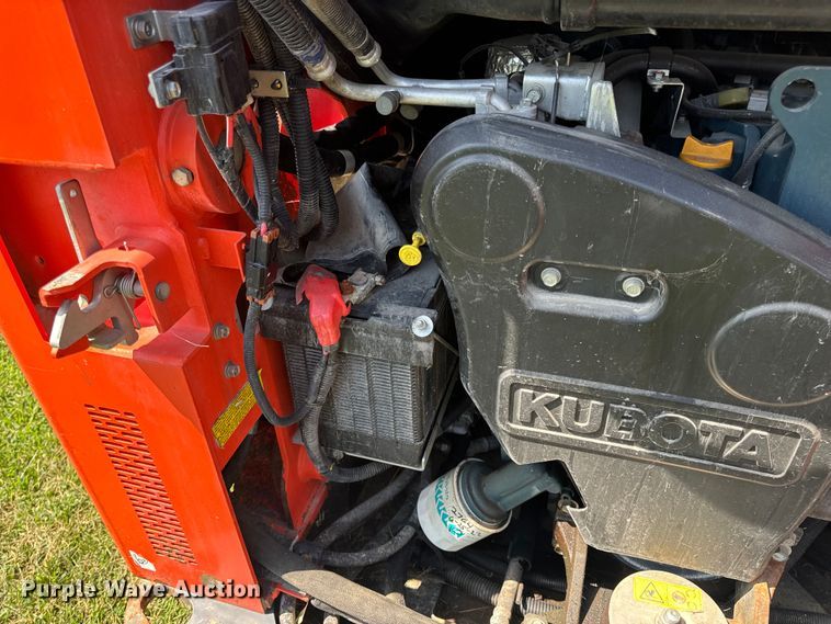 image for item OF9859 2019 Kubota SSV75 skid steer loader