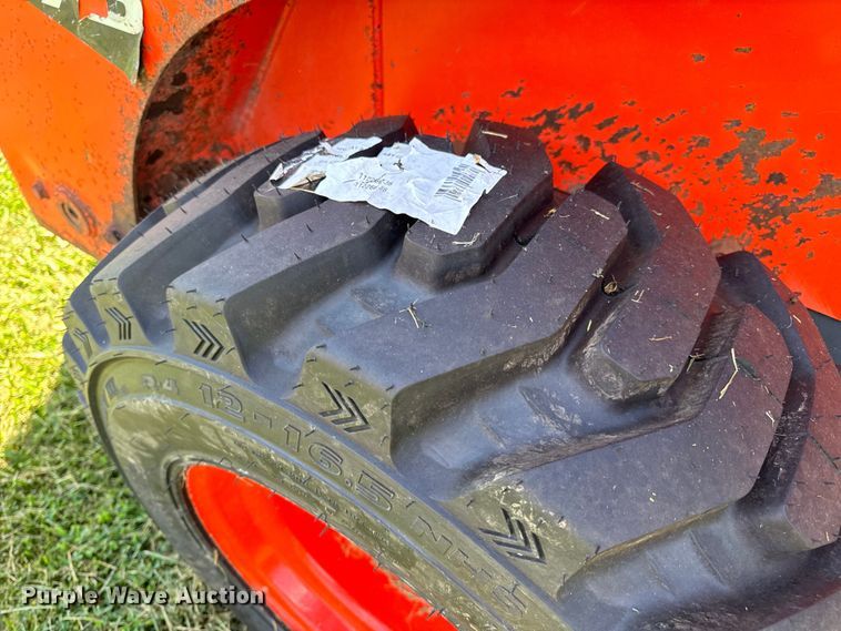 image for item OF9859 2019 Kubota SSV75 skid steer loader