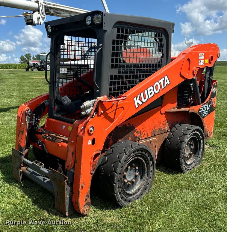 image for item OF9860 2016 Kubota SSV75 skid steer loader