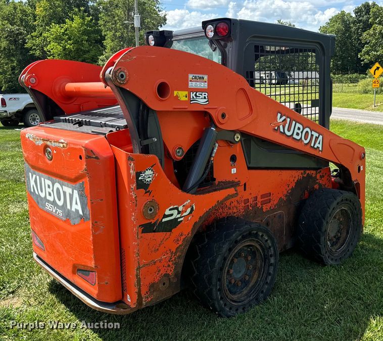 image for item OF9860 2016 Kubota SSV75 skid steer loader