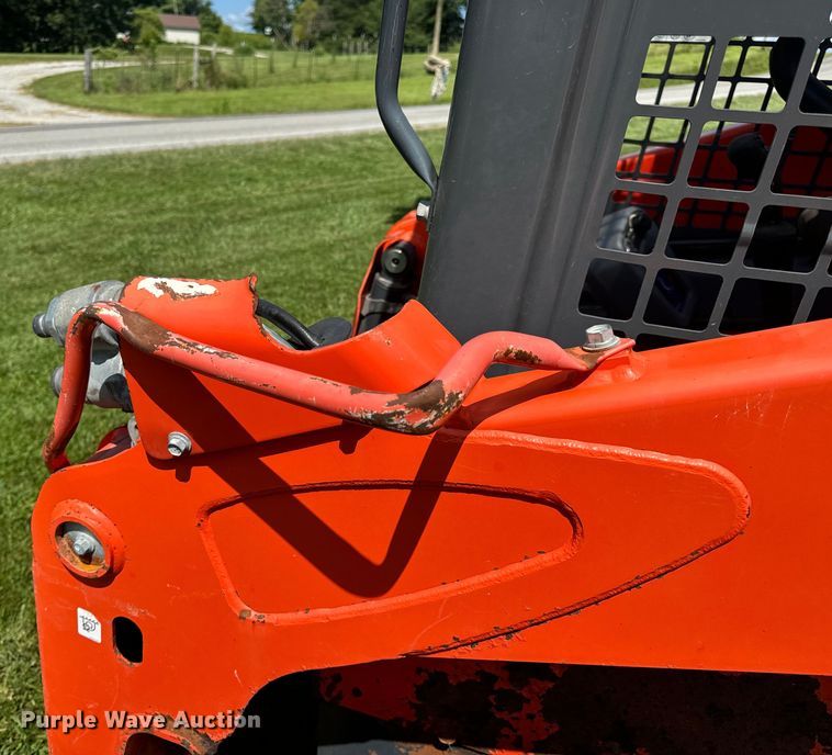 image for item OF9860 2016 Kubota SSV75 skid steer loader
