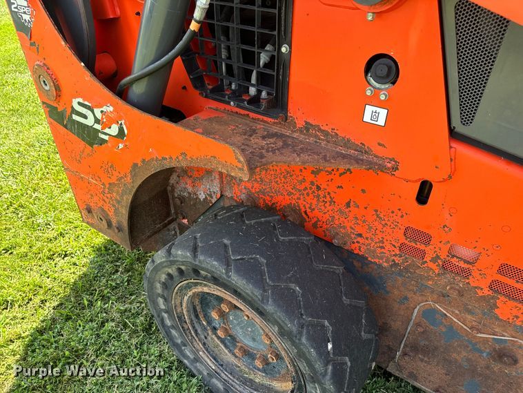 image for item OF9860 2016 Kubota SSV75 skid steer loader