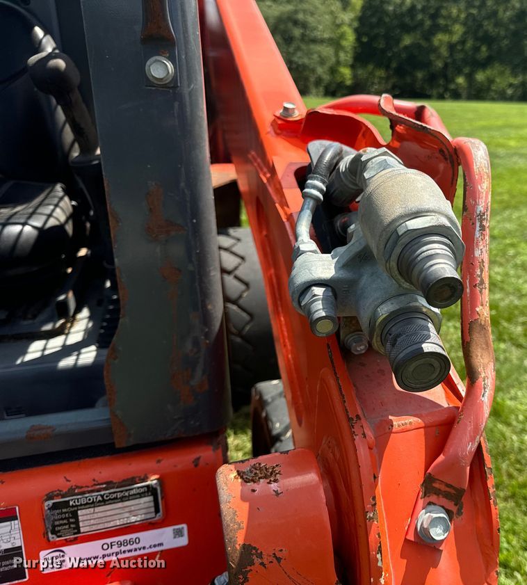 image for item OF9860 2016 Kubota SSV75 skid steer loader