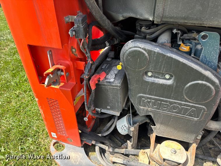 image for item OF9860 2016 Kubota SSV75 skid steer loader