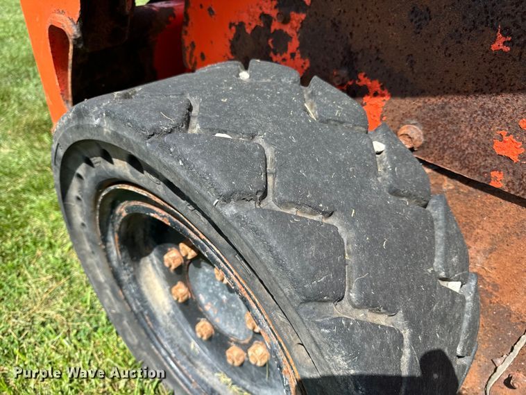 image for item OF9860 2016 Kubota SSV75 skid steer loader