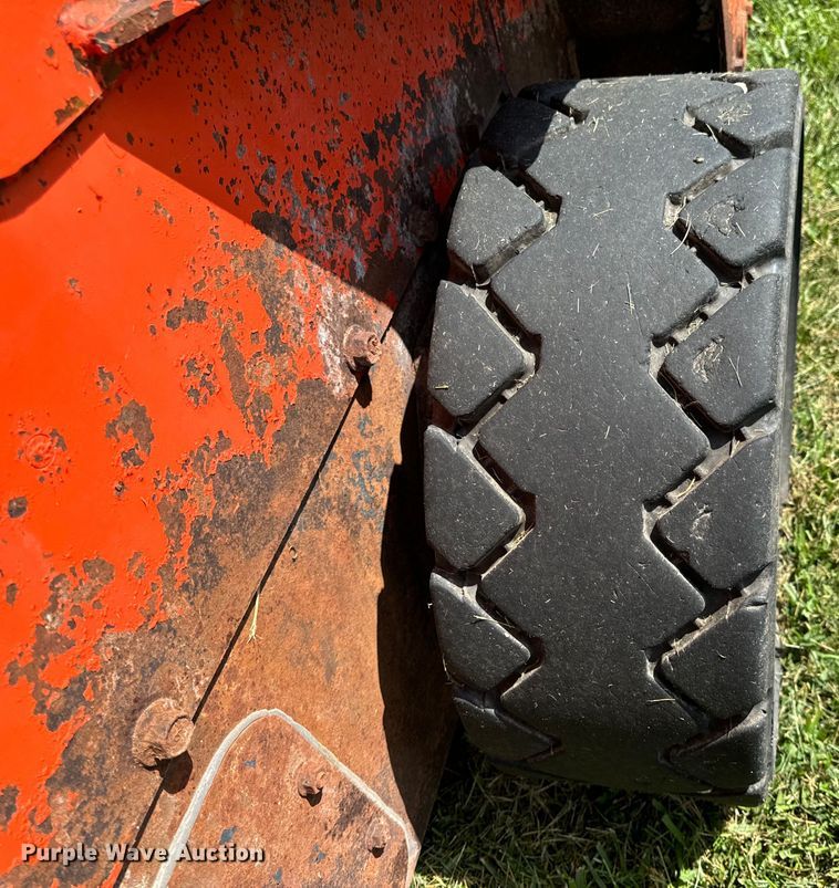 image for item OF9860 2016 Kubota SSV75 skid steer loader