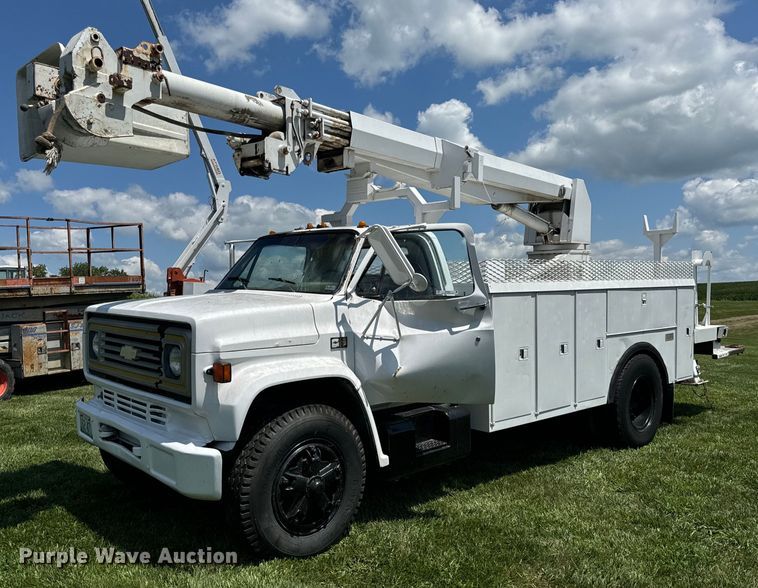 image for item OF9861 1983 Chevrolet  C70 bucket truck