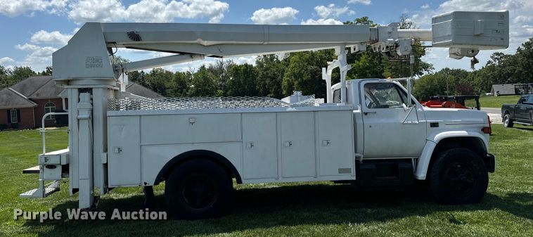 image for item OF9861 1983 Chevrolet  C70 bucket truck