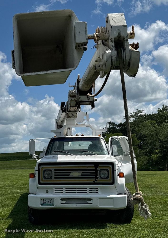 image for item OF9861 1983 Chevrolet  C70 bucket truck