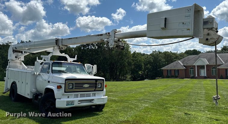 image for item OF9861 1983 Chevrolet  C70 bucket truck