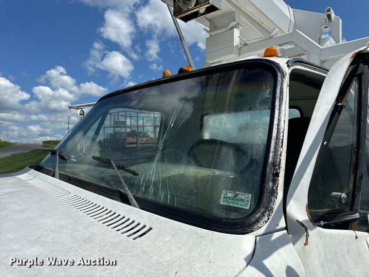 image for item OF9861 1983 Chevrolet  C70 bucket truck