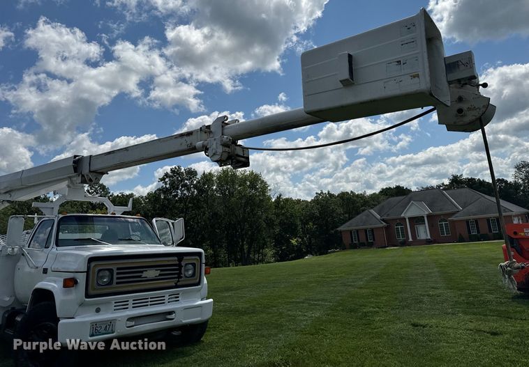 image for item OF9861 1983 Chevrolet  C70 bucket truck