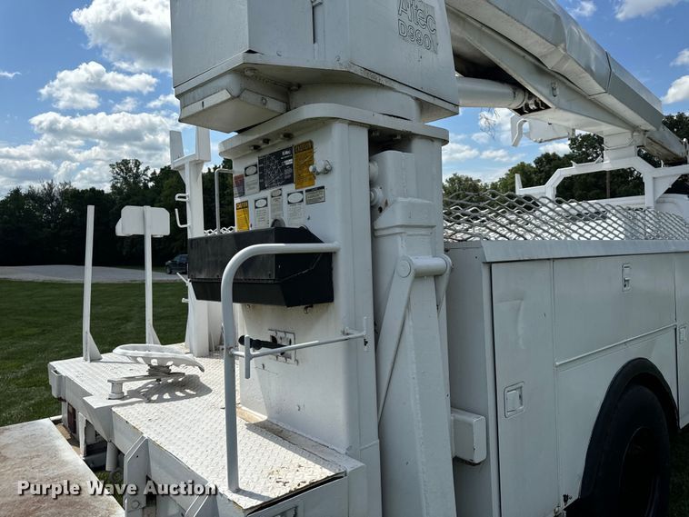 image for item OF9861 1983 Chevrolet  C70 bucket truck