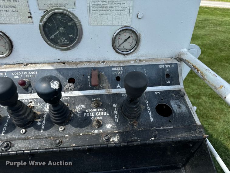 image for item OF9861 1983 Chevrolet  C70 bucket truck