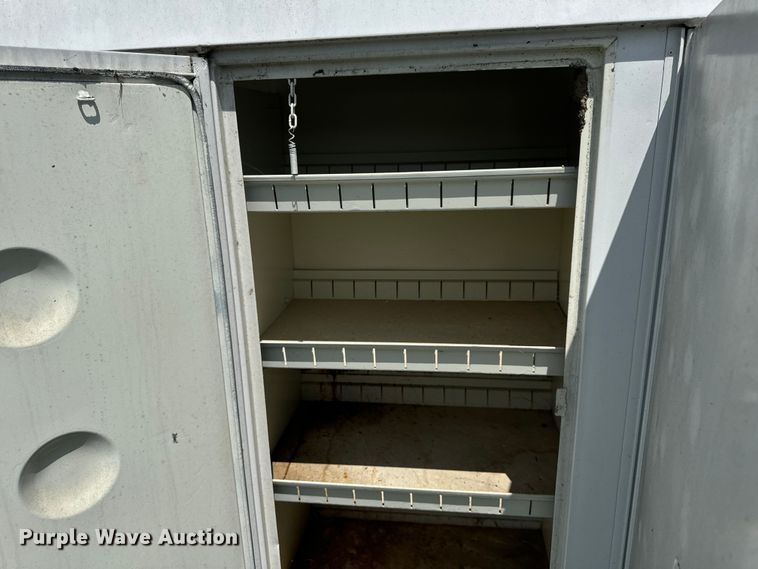 image for item OF9861 1983 Chevrolet  C70 bucket truck