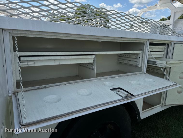 image for item OF9861 1983 Chevrolet  C70 bucket truck