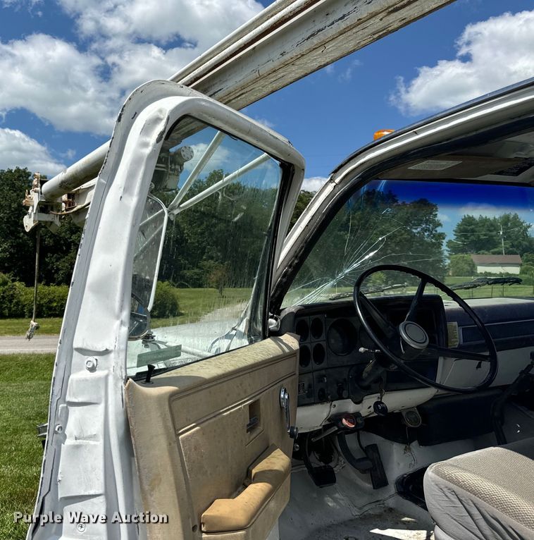 image for item OF9861 1983 Chevrolet  C70 bucket truck