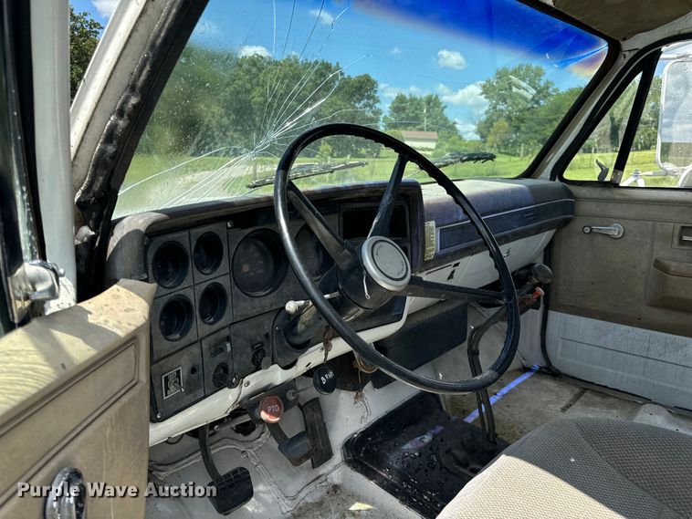 image for item OF9861 1983 Chevrolet  C70 bucket truck