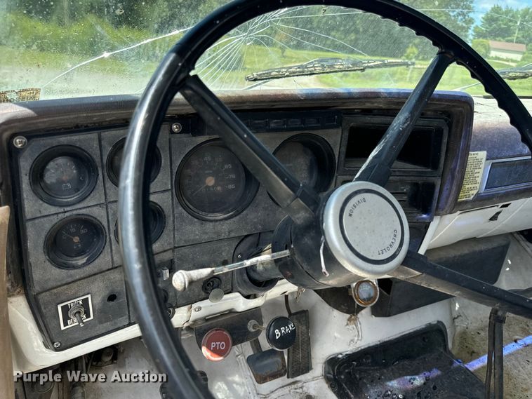 image for item OF9861 1983 Chevrolet  C70 bucket truck