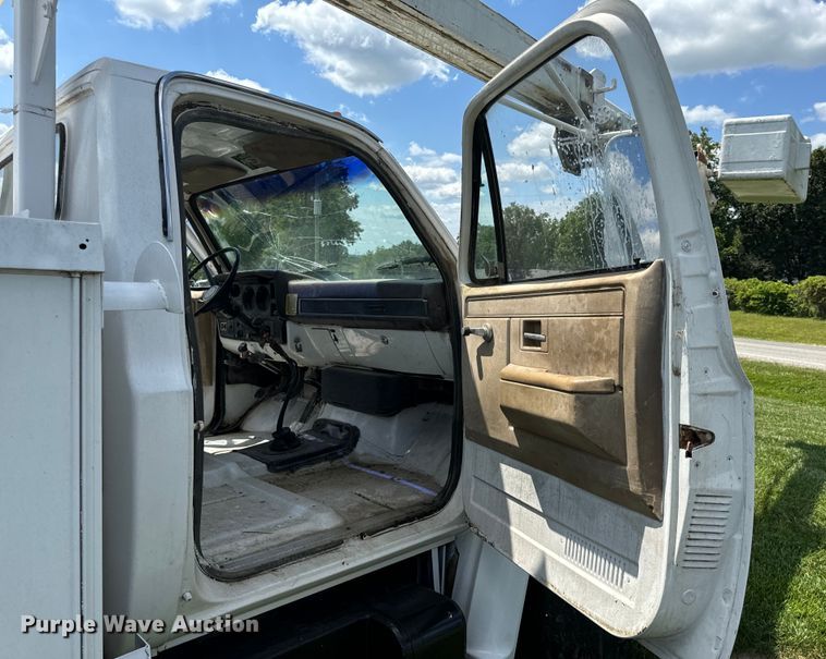 image for item OF9861 1983 Chevrolet  C70 bucket truck