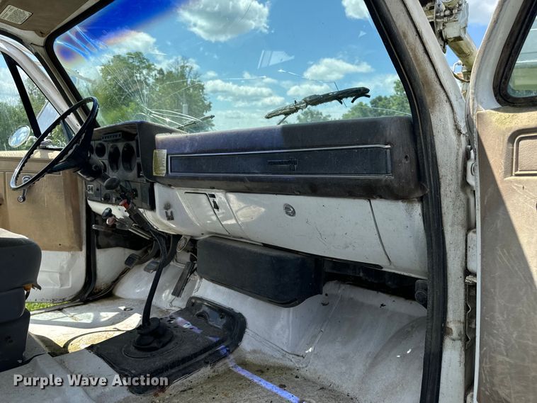 image for item OF9861 1983 Chevrolet  C70 bucket truck