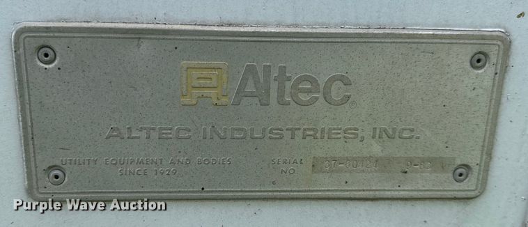 image for item OF9861 1983 Chevrolet  C70 bucket truck