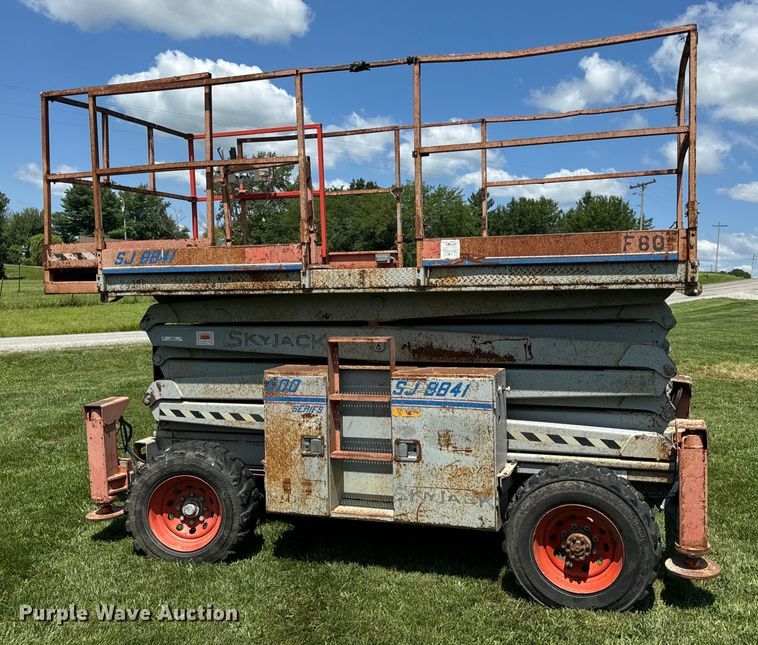 image for item OF9862 2002 SkyJack SJ8841 scissor lift