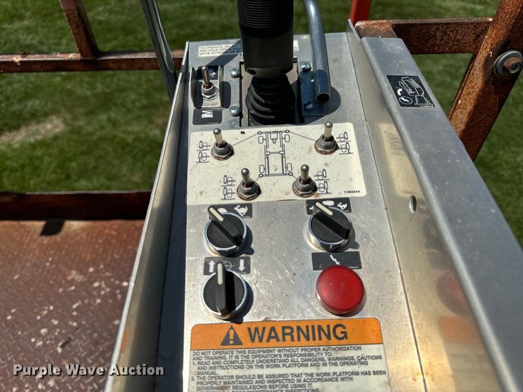 image for item OF9862 2002 SkyJack SJ8841 scissor lift