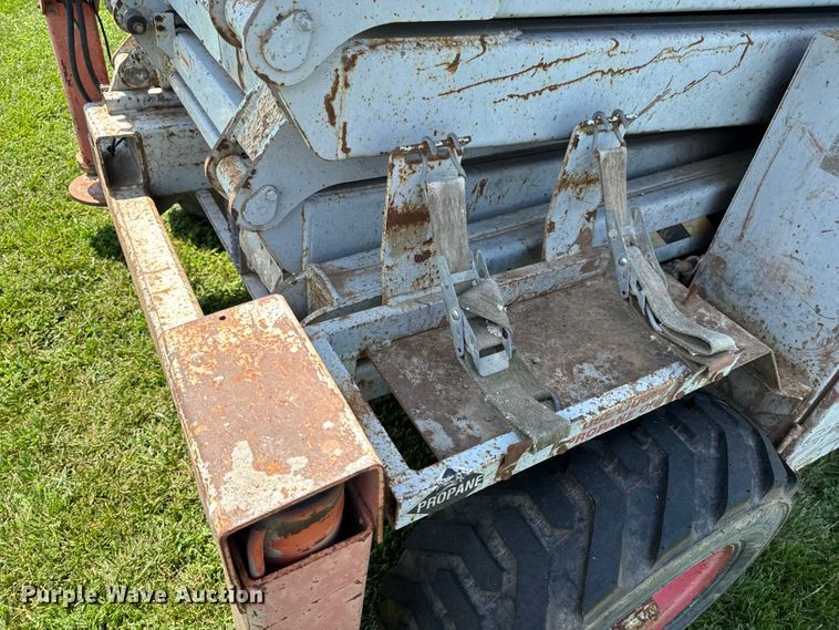 image for item OF9862 2002 SkyJack SJ8841 scissor lift