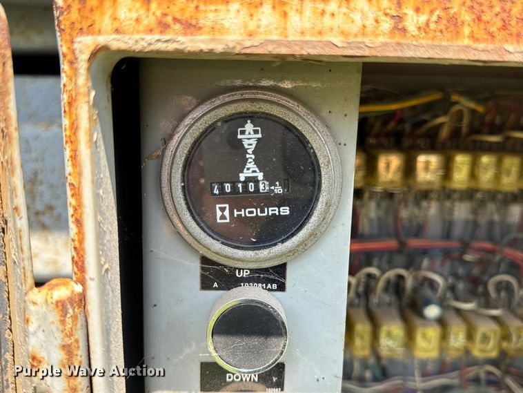 image for item OF9862 2002 SkyJack SJ8841 scissor lift