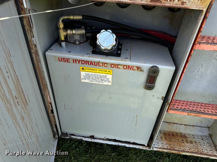 image for item OF9862 2002 SkyJack SJ8841 scissor lift