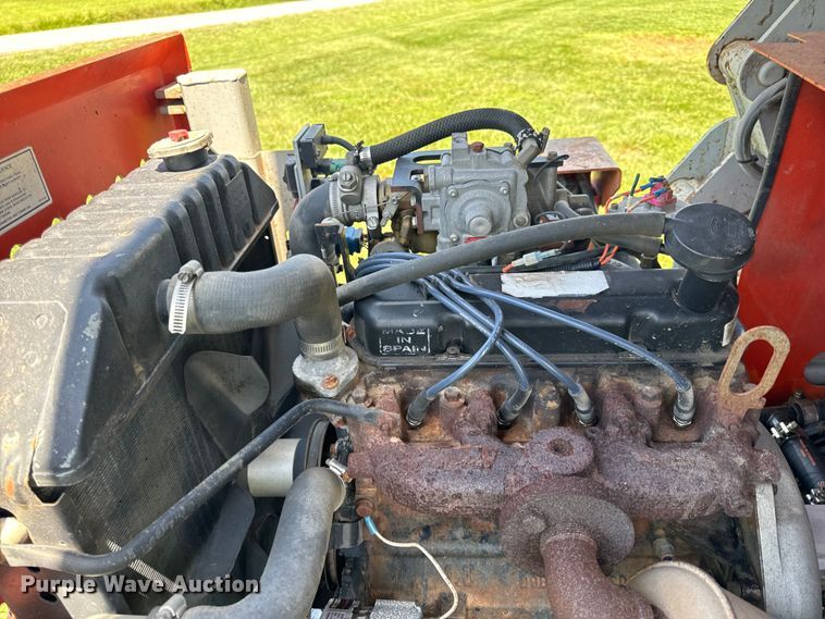 image for item OF9862 2002 SkyJack SJ8841 scissor lift