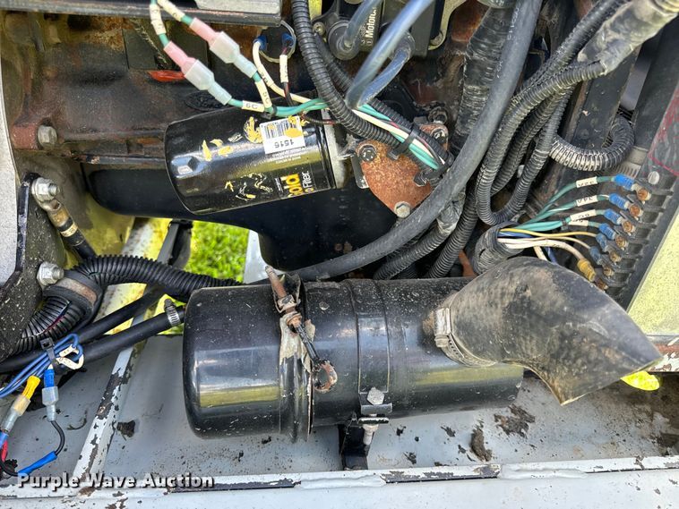 image for item OF9862 2002 SkyJack SJ8841 scissor lift