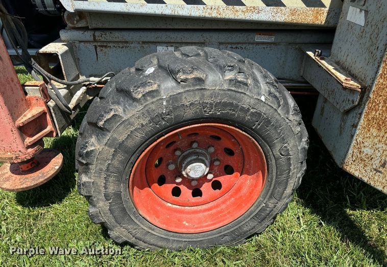 image for item OF9862 2002 SkyJack SJ8841 scissor lift