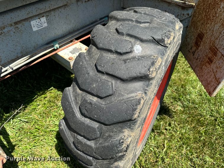 image for item OF9862 2002 SkyJack SJ8841 scissor lift