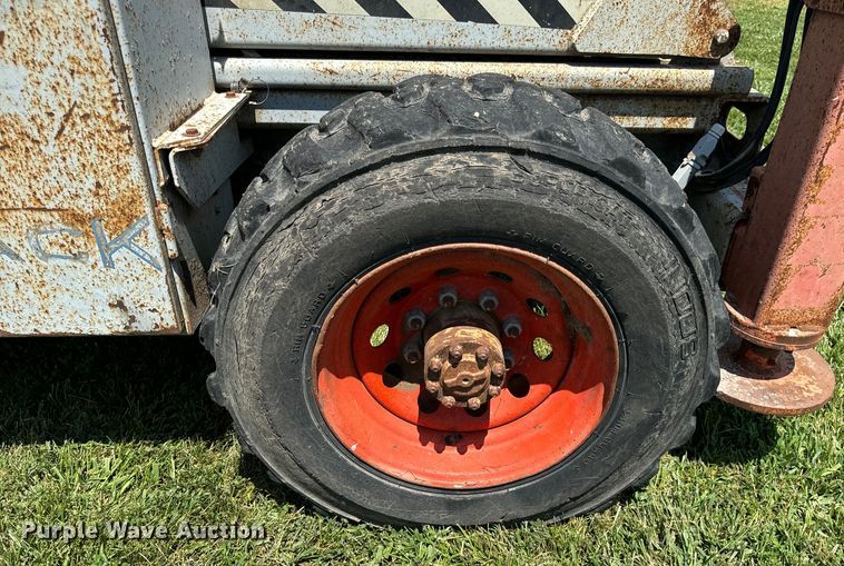 image for item OF9862 2002 SkyJack SJ8841 scissor lift