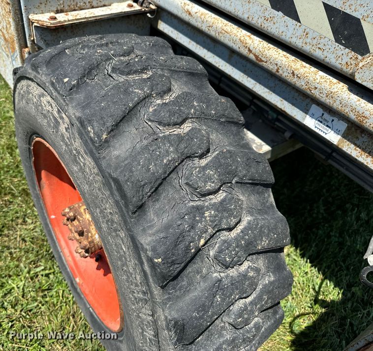 image for item OF9862 2002 SkyJack SJ8841 scissor lift