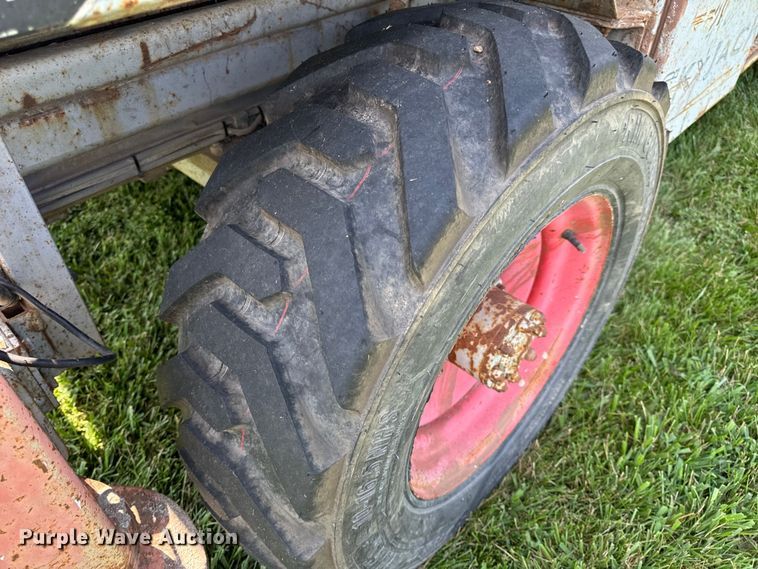 image for item OF9862 2002 SkyJack SJ8841 scissor lift